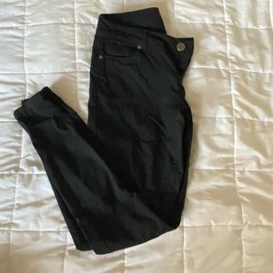 The Limited Woven Skinny Pants with stretch
